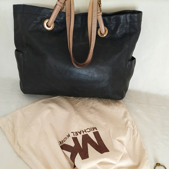 Michael Kors Black Tote bag with Tan straps - Picture 10 of 17